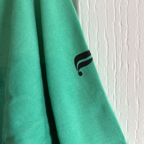 Men’s Small Green Fabletics Active Tee - Picture 3 of 4